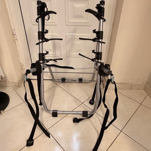 Thule Freeway 968 bike rack for up to 3 bikes