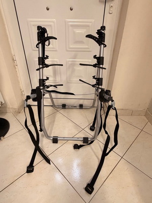 Thule Freeway 968 bike rack for up to 3 bikes