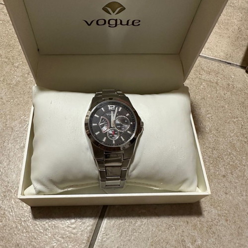 Ρολόι Vogue unisex καινούργιο, ασημί με μπρασελέ