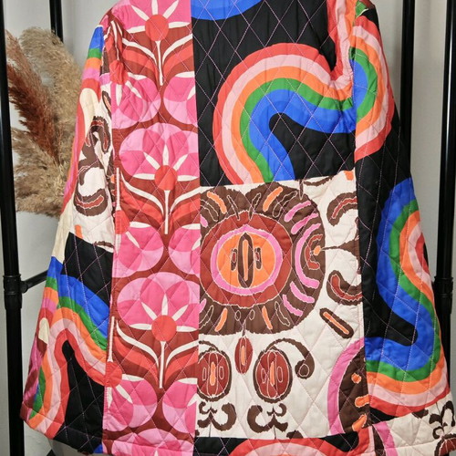Karavan colorful quilted outerwear like new