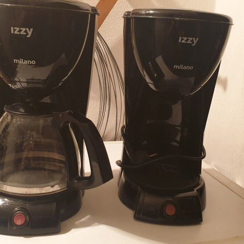 Izzy Milano Coffee Makers used, set of 2, 1000w, 12 cups