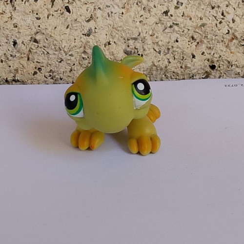 Littlest Pet Shop Hasbro figure like new