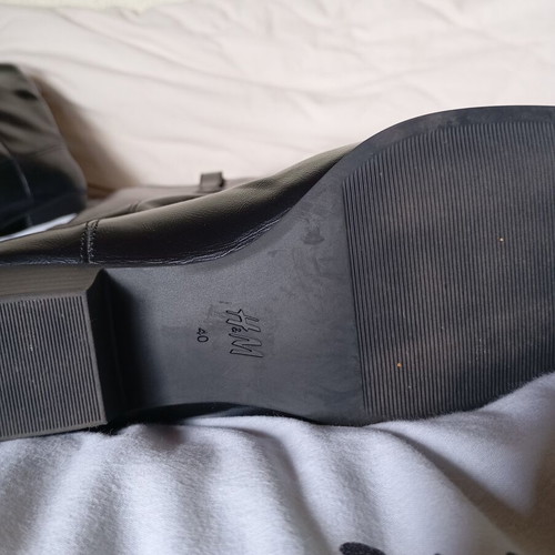 H&M black boots size 40 like new, knee-high with low heel