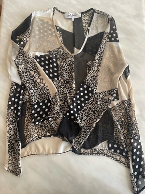 Envole διάφανο τοπ σαν καινούργιο, ασύμμετρο με τσέπες