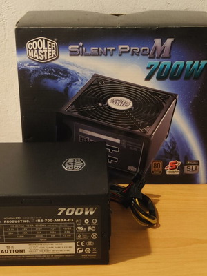 Cooler Master Silent Pro M 700W ημι-μονάδα τροφοδοσίας