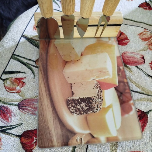 Cheese set with tempered glass cutting board, new