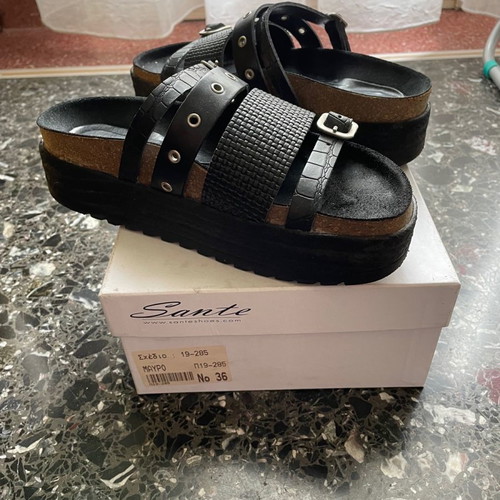 Sante platform sandals size 36 like new, black