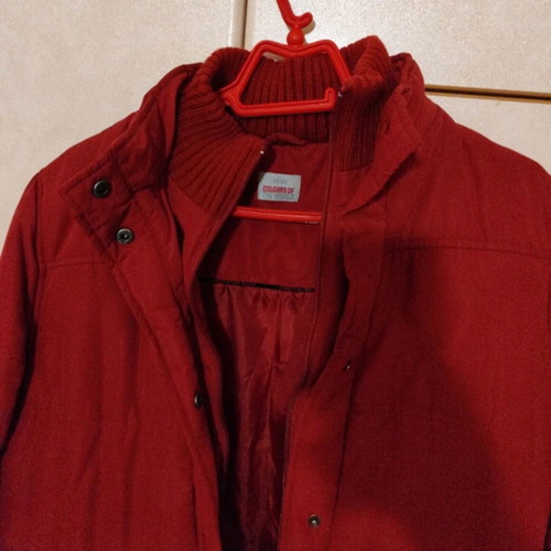 Women's thick winter jacket size M like new, red
