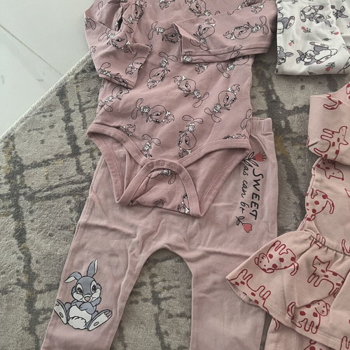 Baby clothing lot size 80/12 months like new