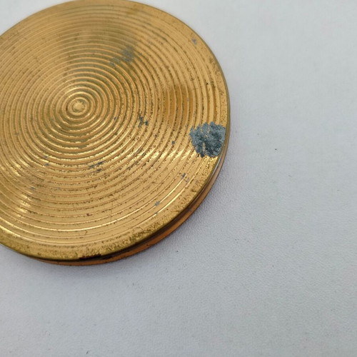 Powder compact used, vintage 60s with broken mirror