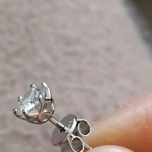Moissanite silver earrings 0.5 carats new