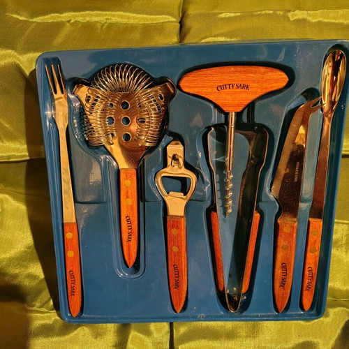 Cutty Sark bar set collectible new from the 1980s