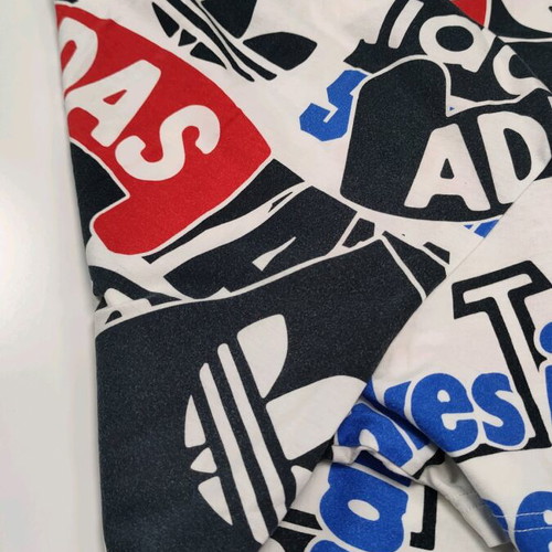 Adidas / T-Shirt / M
