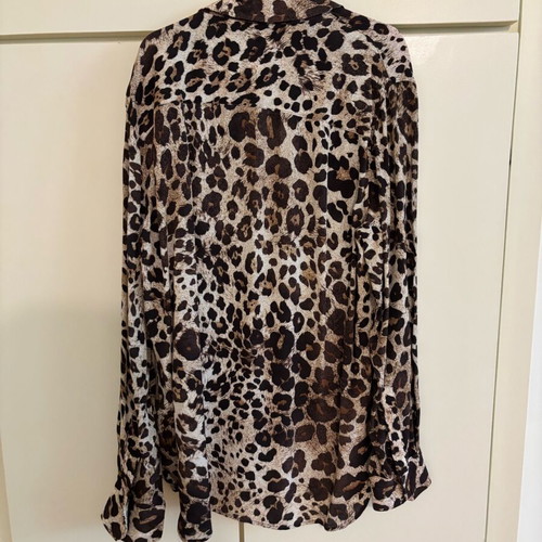 Zara leopard print shirt size Medium like new, brown