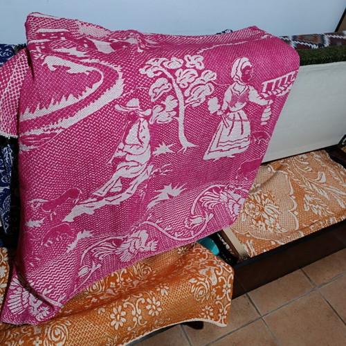 Handmade wool blankets for double bed, new