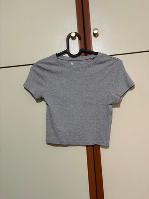 FSBN Sister Grey Ribbed Crop Top size S like new