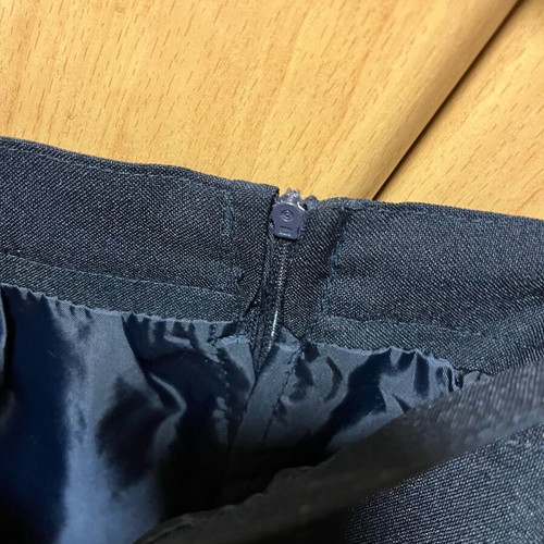 Black skirt for 13-year-olds with zipper new