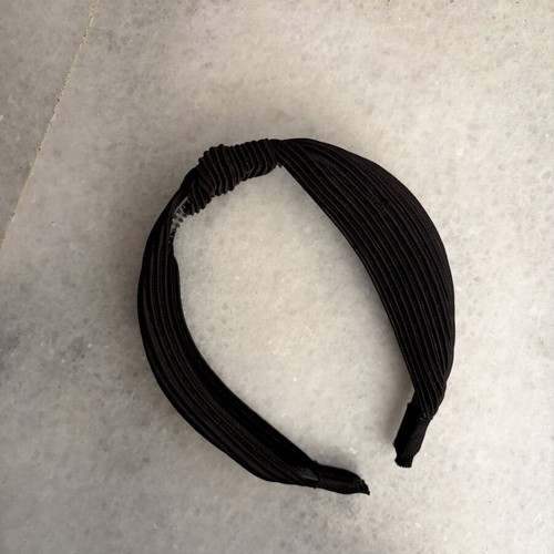 Black hairband