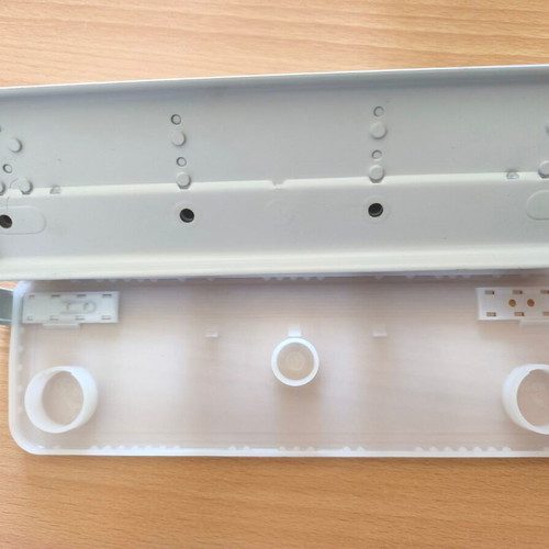 Kanex 2040 4-Hole Punch with Guide for 16 Sheets like new