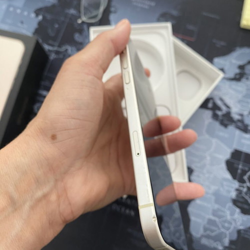 iPhone 15 Plus 256GB yellow used, dual SIM, titanium case marks