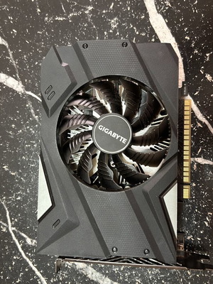 Gtx 1650, Gtx 750ti and Gt 210 graphics cards used