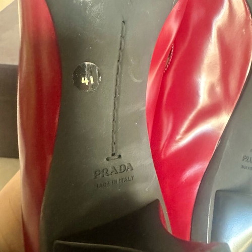 Prada women's pointed pump red with black detail like new