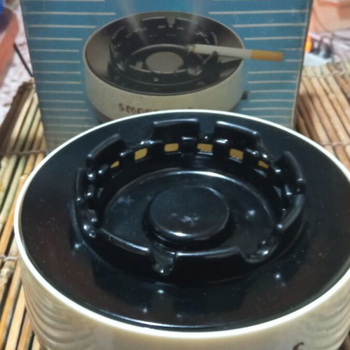 Vintage ashtray with absorber used