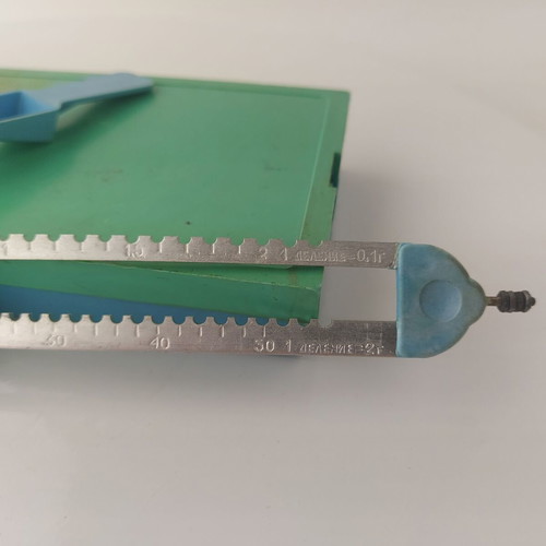 Old Soviet kitchen scale 1-50 g used, in box