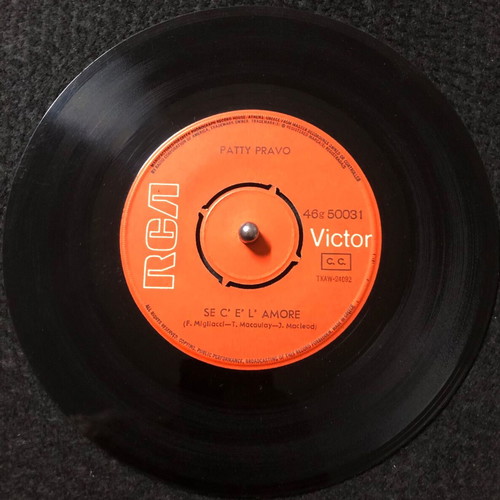 Patty Pravo La Bambola vinyl 7", 45 RPM, single used, pop