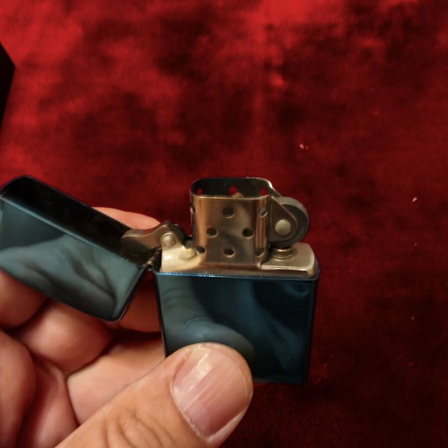 Zippo lighter Sapphire Blue 2006, like new