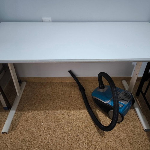 Metal Desk used, excellent condition