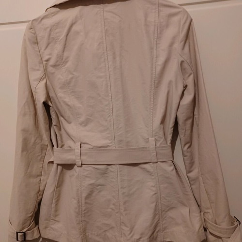 Sisley Small trench coat waterproof like new, nude-stone color