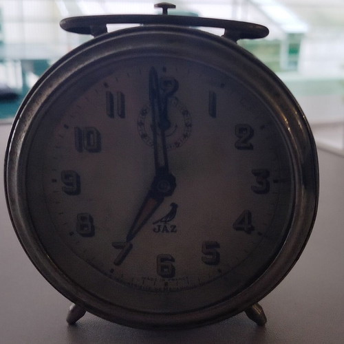 JAZ French wind-up table clock used, 1950s-60s
