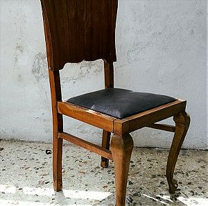 Vintage καρέκλα σε καλή κατάσταση, θα χρειαστεί συντήρηση