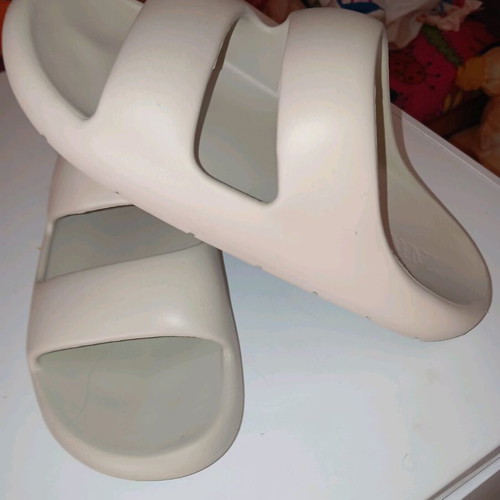 Zara sandals size 44 like new