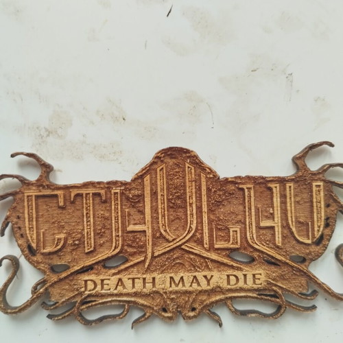 Wooden Cthulhu Death May Die decorative plaque