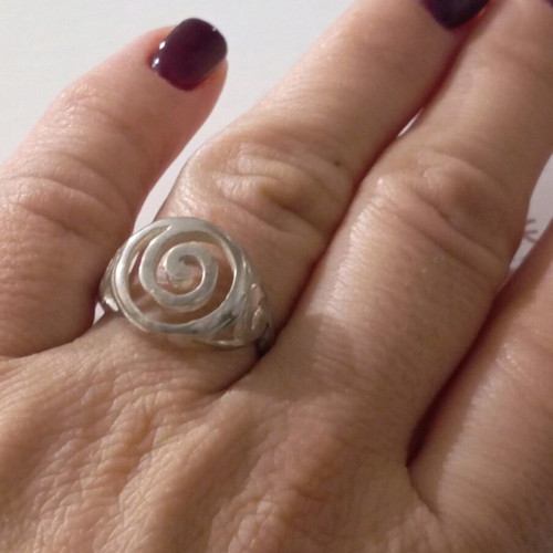 Silver 925 ring new with hallmark size 56-57