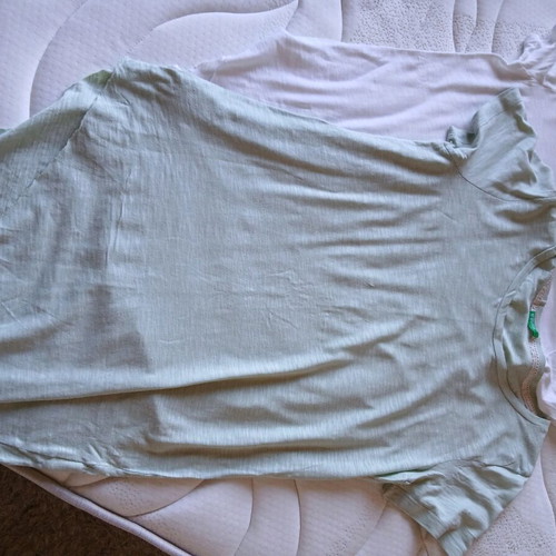 Benetton pack of 2 white blouses like new size M
