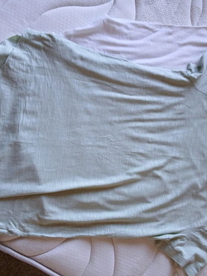 Benetton pack of 2 white blouses like new size M