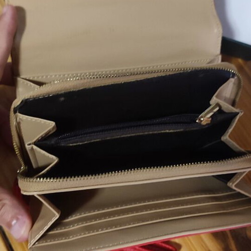 Verde red leather wallet, worn front and broken zipper