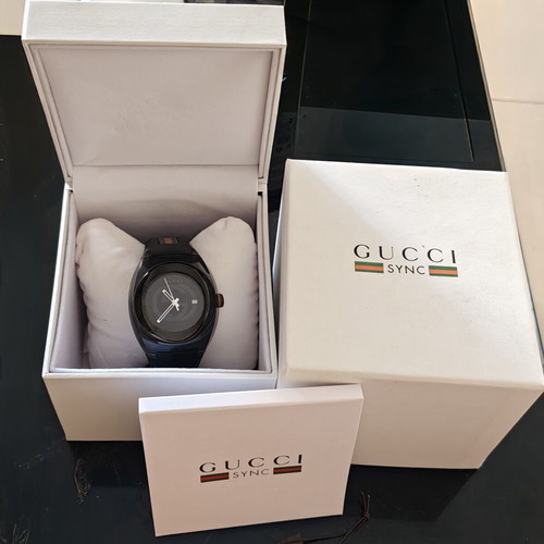 Gucci Sync 137.1 XXL men's watch, black