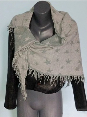 Triangular angora scarf used, double-sided in green