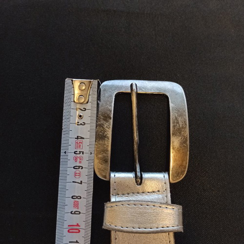 Azade silver leather belt like new
