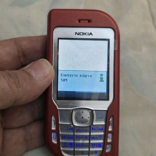 Nokia 4 phones like new from collection with leather cases
