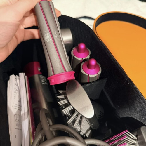 Dyson Airwrap Complete full set like new with case