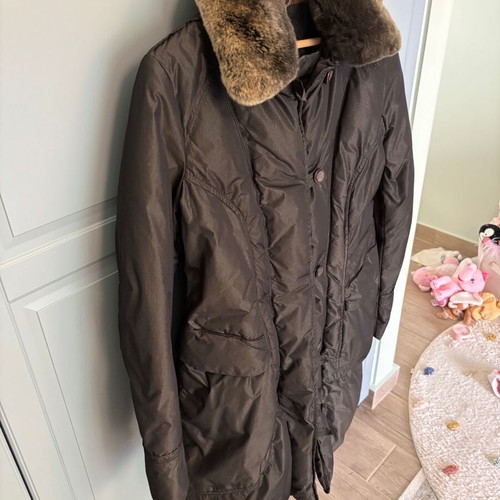 Geospirit down jacket with fur collar, like new, brown, size M