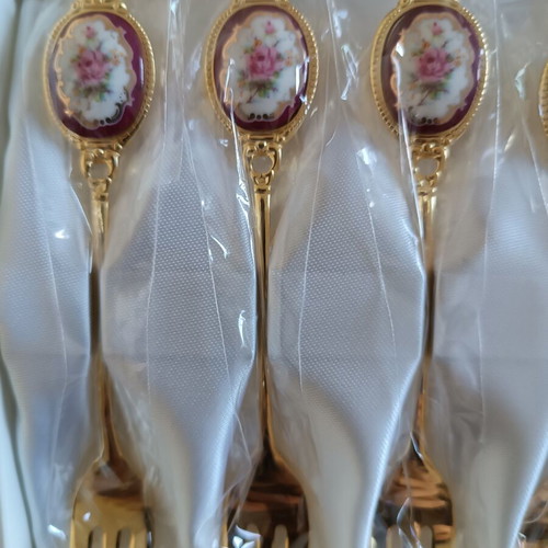 Gold-plated forks new, set of 6