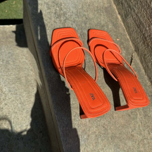 Zara orange strappy sandals like new, 5 cm heel