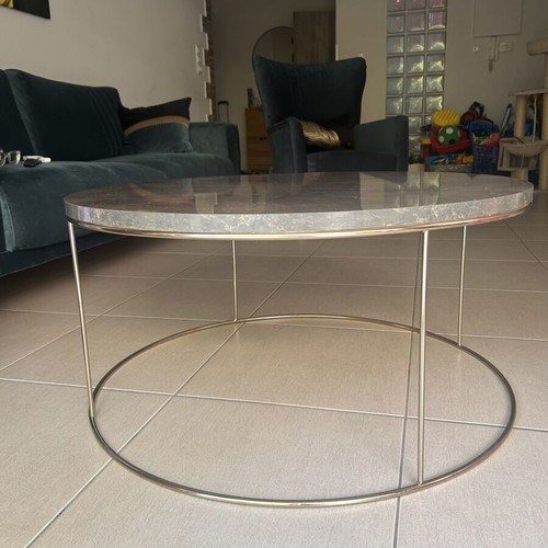 Istikbal coffee table, diameter 83cm, minor top defect