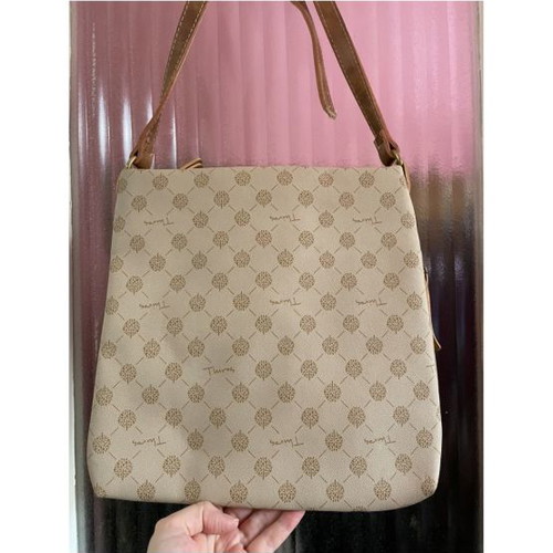 Thiros crossbody bag new with adjustable strap and pockets